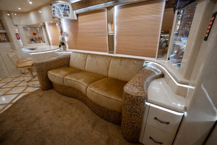 2006 Prevost Marathon H3-45 For Sale