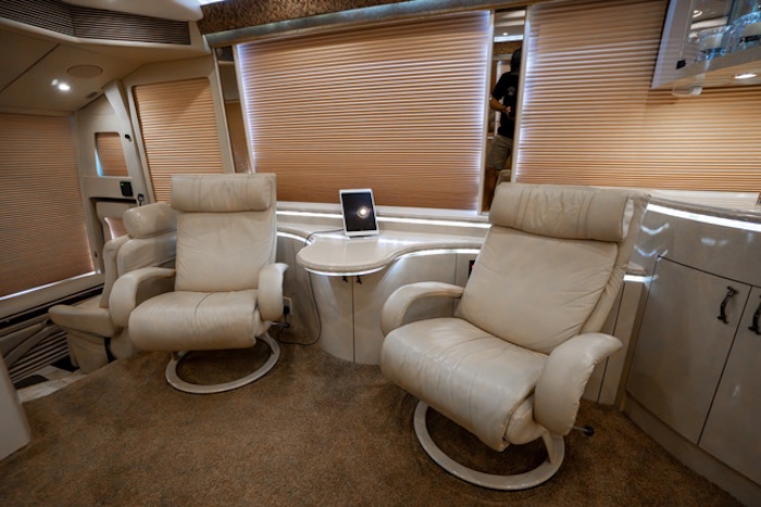 2006 Prevost Marathon H3-45 For Sale