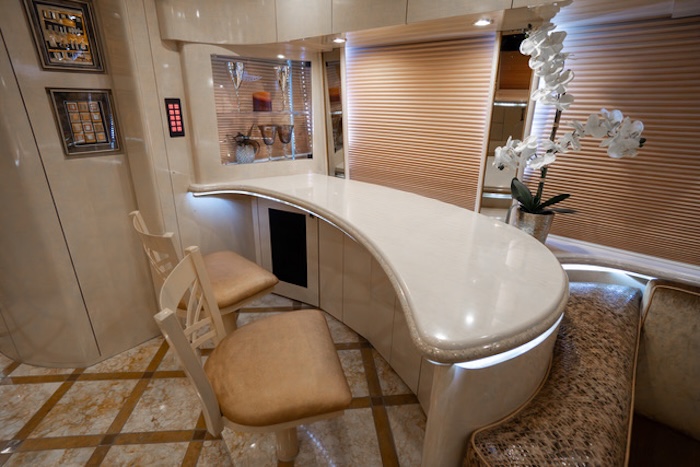 2006 Prevost Marathon H3-45 For Sale