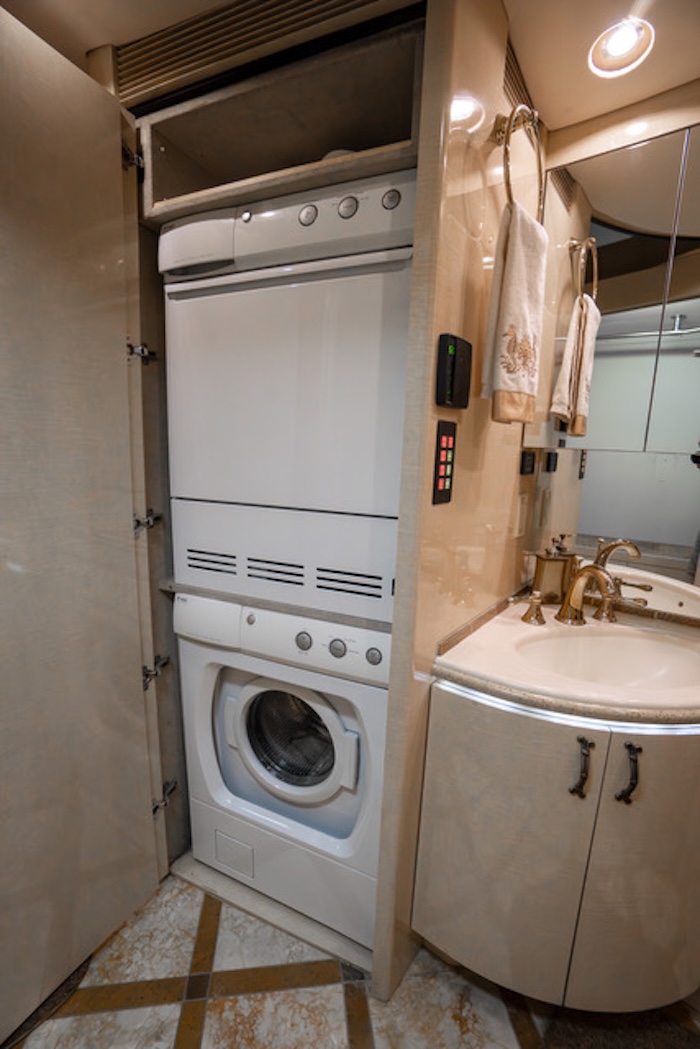 2006 Prevost Marathon H3-45 For Sale