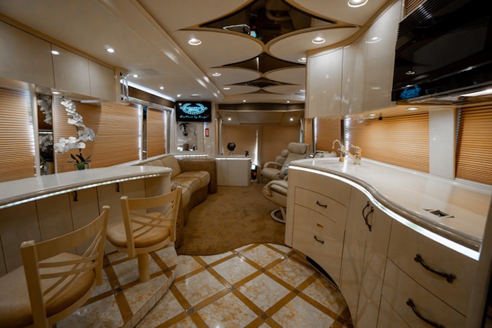 2006 Prevost Marathon H3-45 For Sale