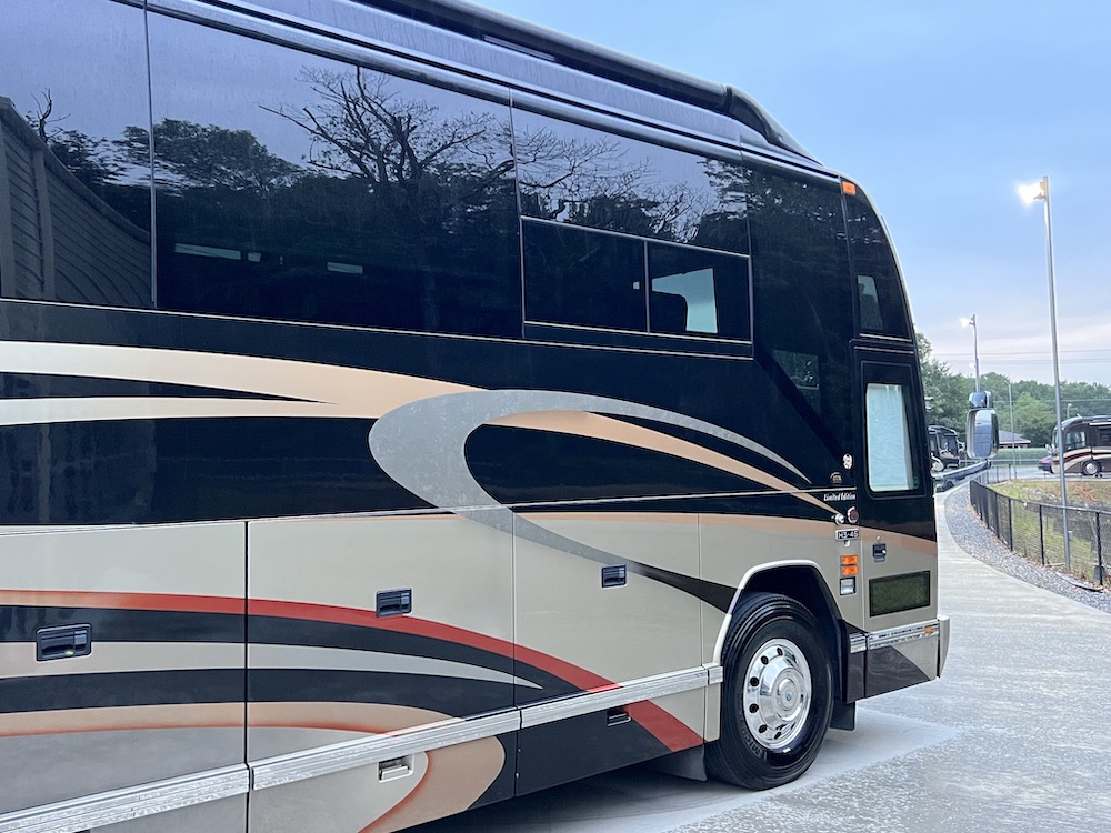 2006 Prevost American H3-45 For Sale