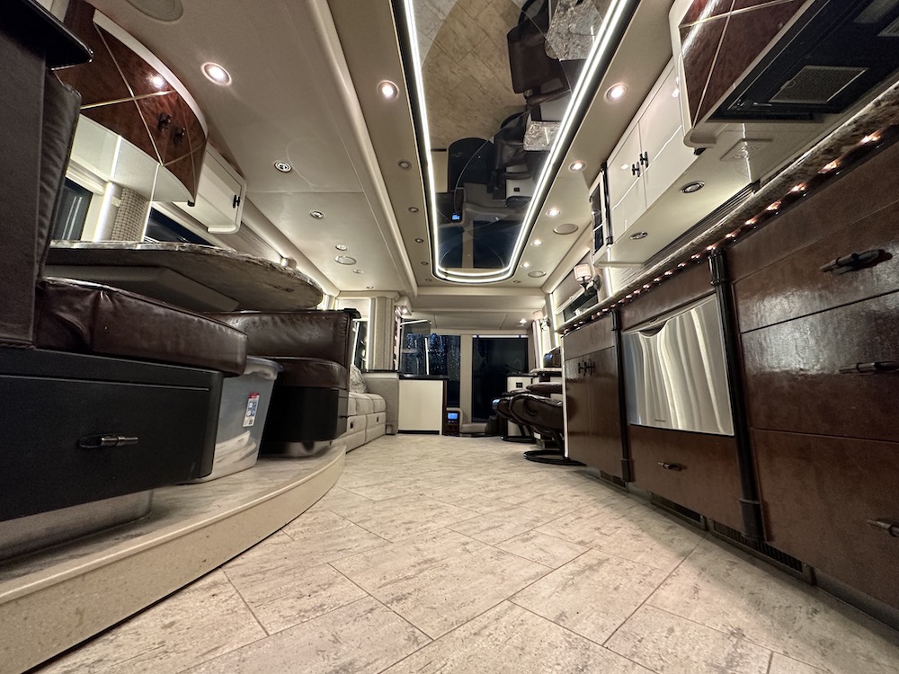 2006 Prevost American H3-45 For Sale