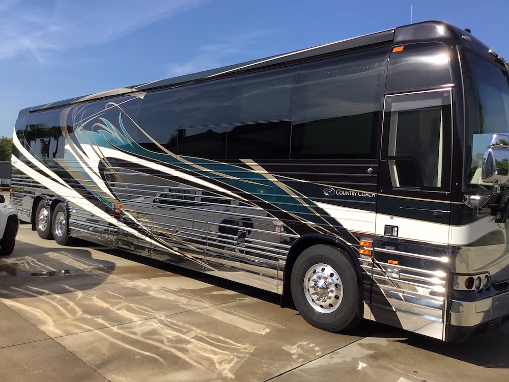 2006 Prevost Country Coach XLII For Sale