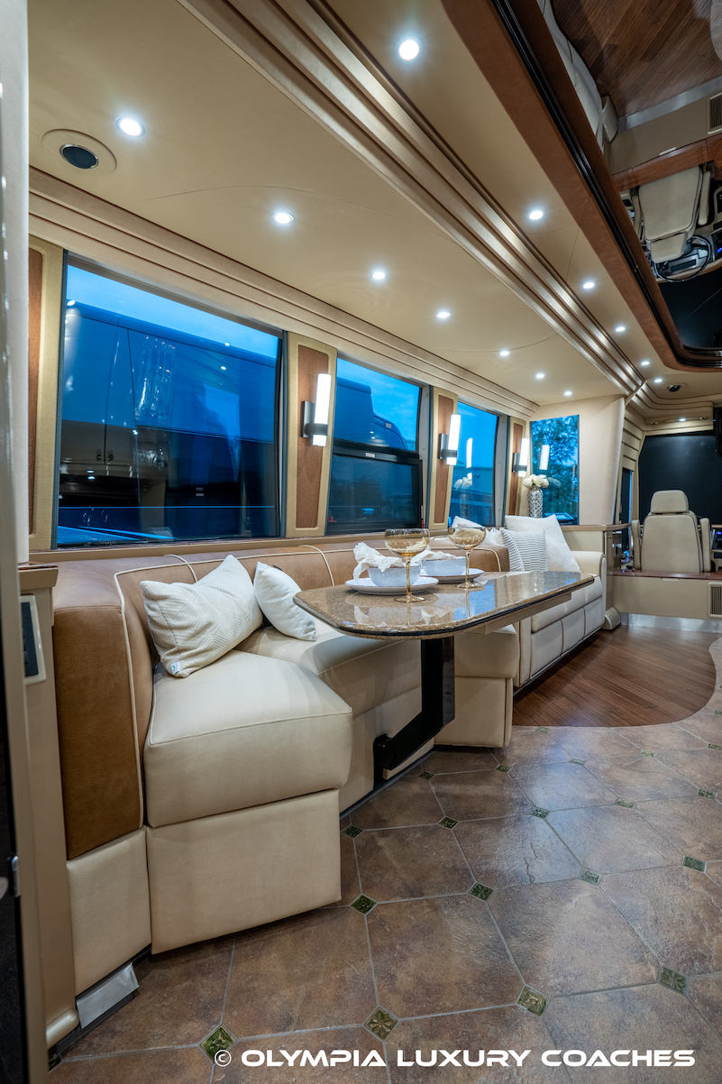 2006 Prevost Country Coach XLII For Sale