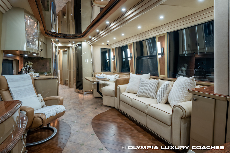 2006 Prevost Country Coach XLII For Sale