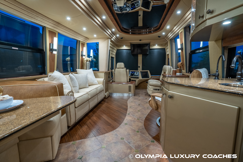 2006 Prevost Country Coach XLII For Sale