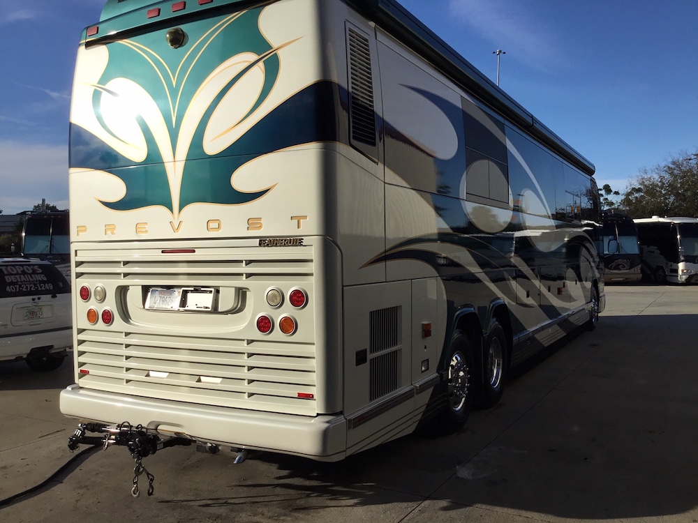 2006 Prevost Featherlite H3-45 For Sale