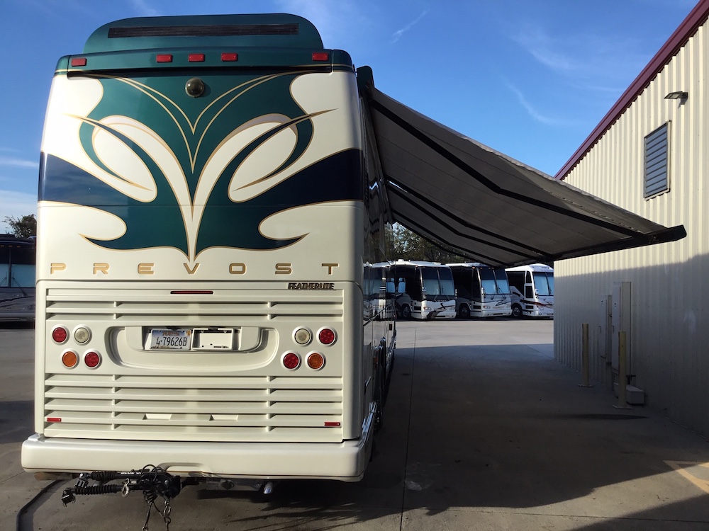 2006 Prevost Featherlite H3-45 For Sale