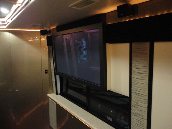 2006 Prevost Featherlite  H3-45 For Sale