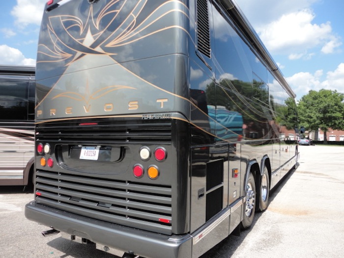 2006 Prevost Featherlite  H3-45 For Sale