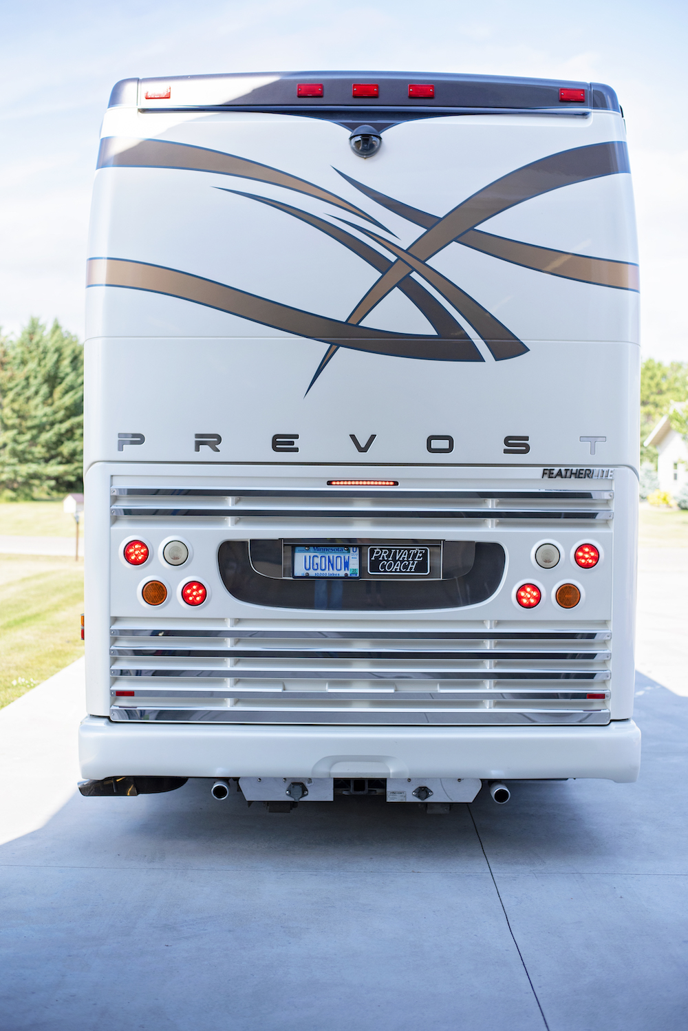 2006 Prevost Featherlite H3-45 For Sale