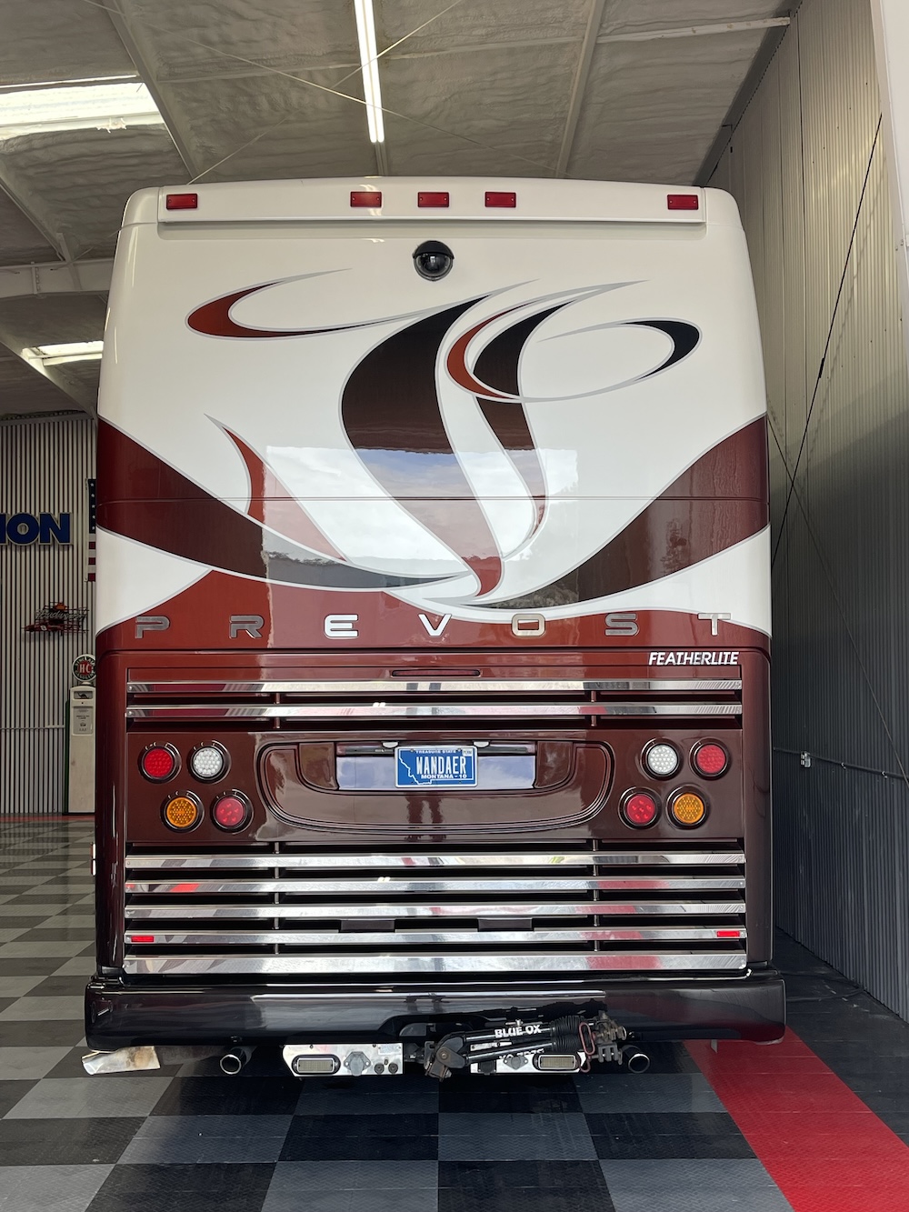 2006 Prevost Featherlite H3-45 For Sale