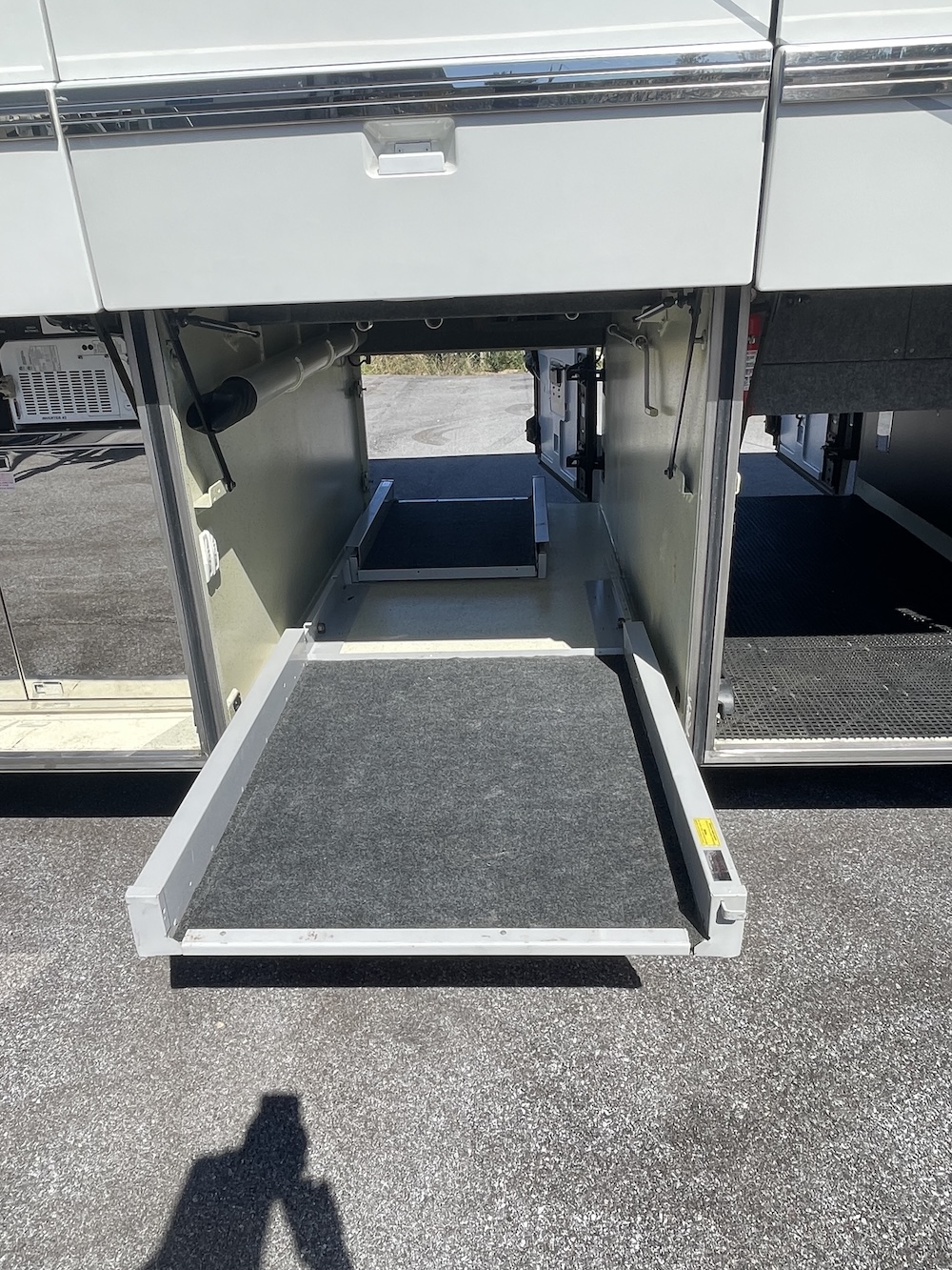 2006 Prevost Featherlite H3-45 For Sale
