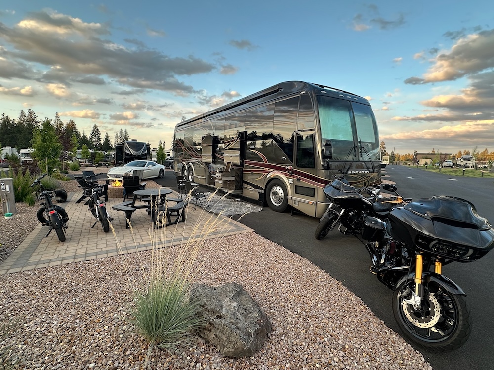 2006 Prevost Featherlite H3-45 For Sale