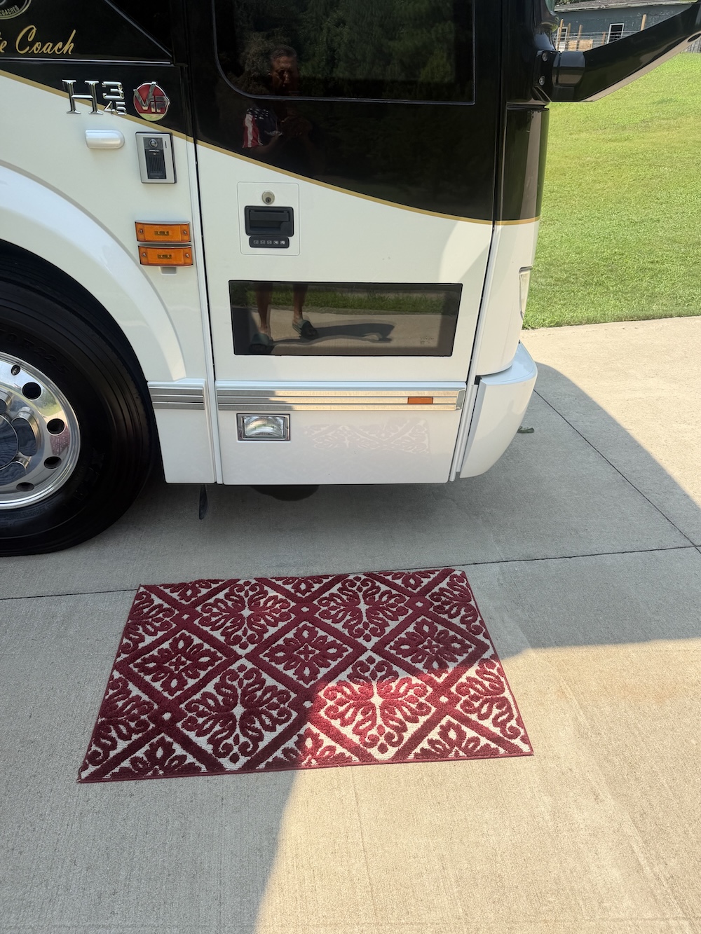 2006 Prevost Featherlite H3-45 For Sale