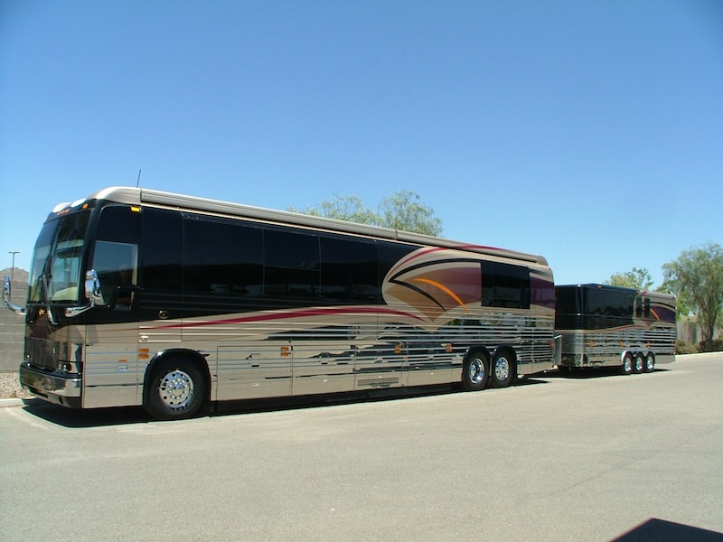 2006 prevost featherlite xliidouble slide w matching trailer