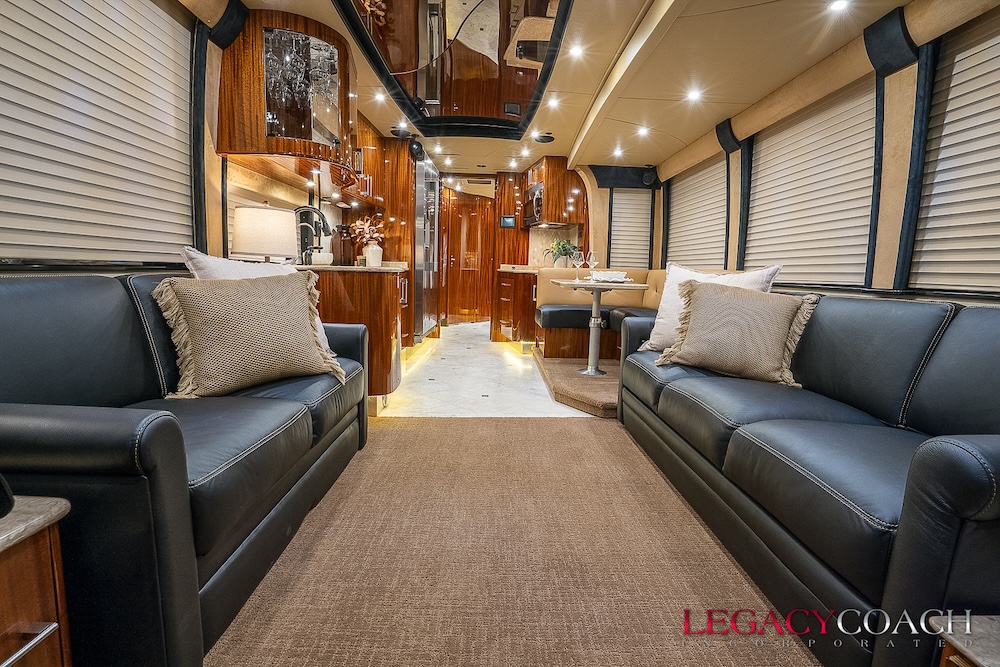 2008 Prevost Legendary XLII For Sale