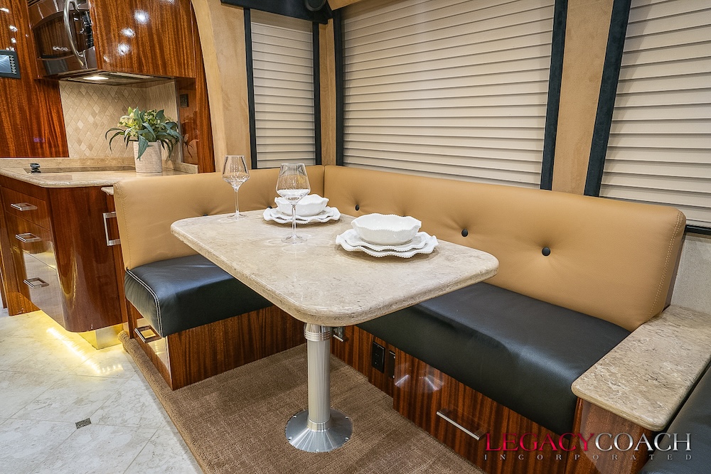 2008 Prevost Legendary XLII For Sale