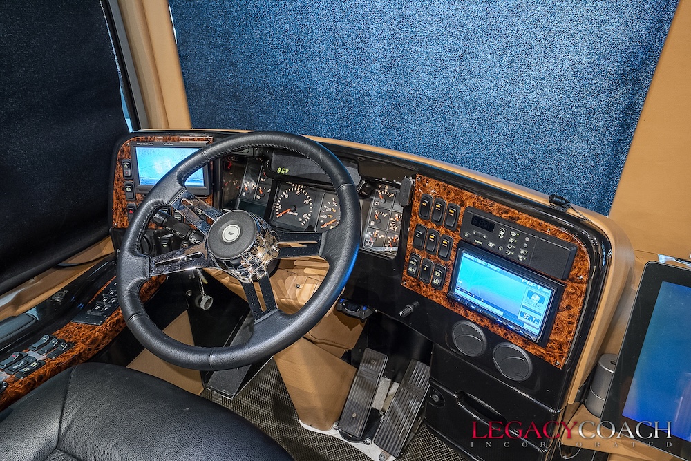 2008 Prevost Legendary XLII For Sale