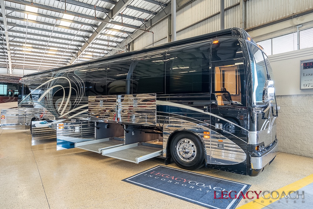 2008 Prevost Legendary XLII For Sale