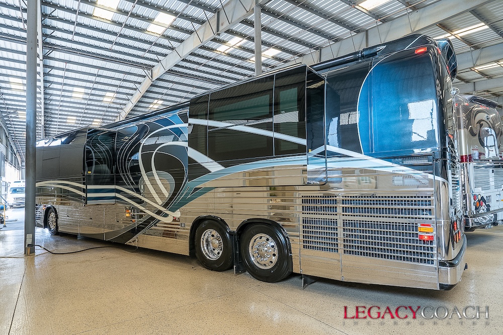 2008 Prevost Legendary XLII For Sale