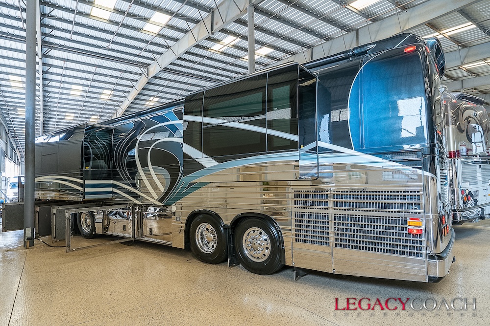 2008 Prevost Legendary XLII For Sale