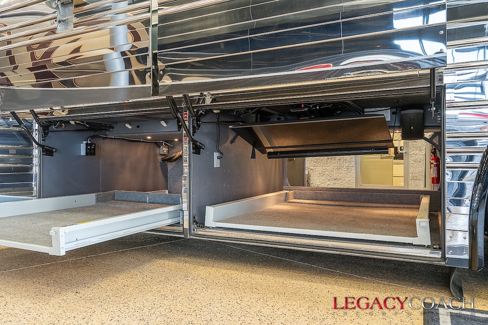 2008 Prevost Legendary XLII For Sale