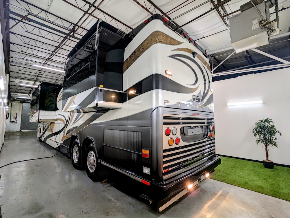 2006 Prevost Liberty H3-45 For Sale