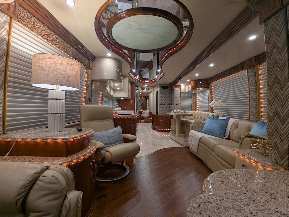 2006 Prevost Liberty H3-45 For Sale