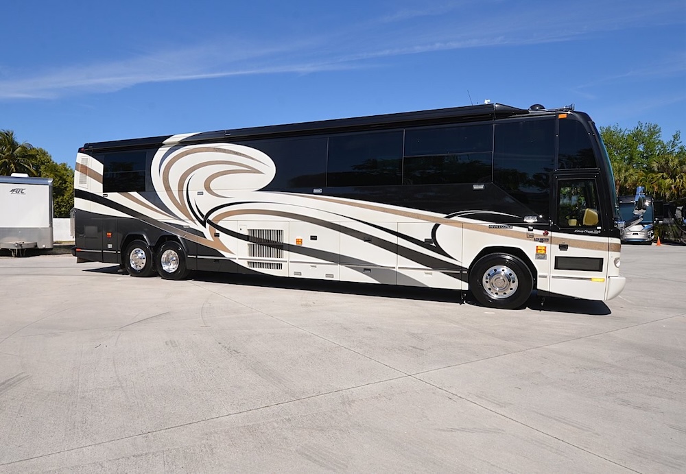 2006 Prevost Liberty H3-45 For Sale