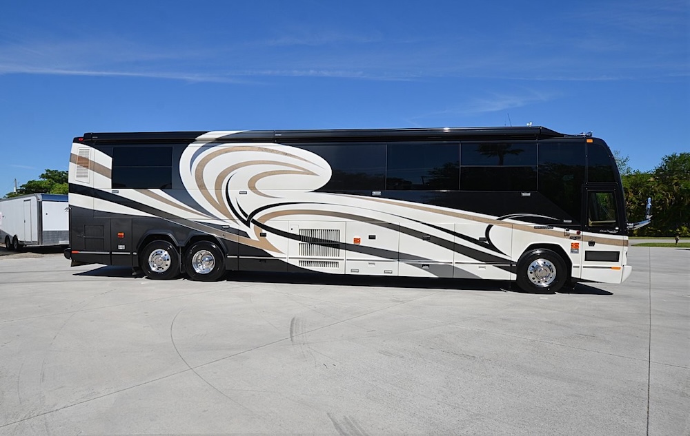 2006 Prevost Liberty H3-45 For Sale