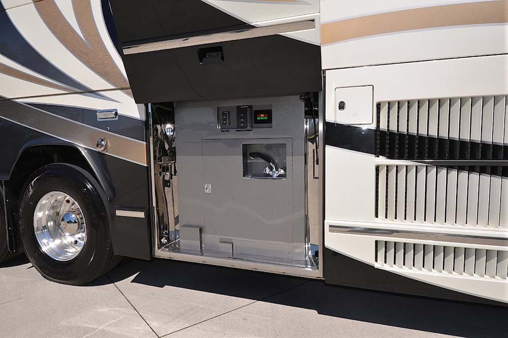 2006 Prevost Liberty H3-45 For Sale