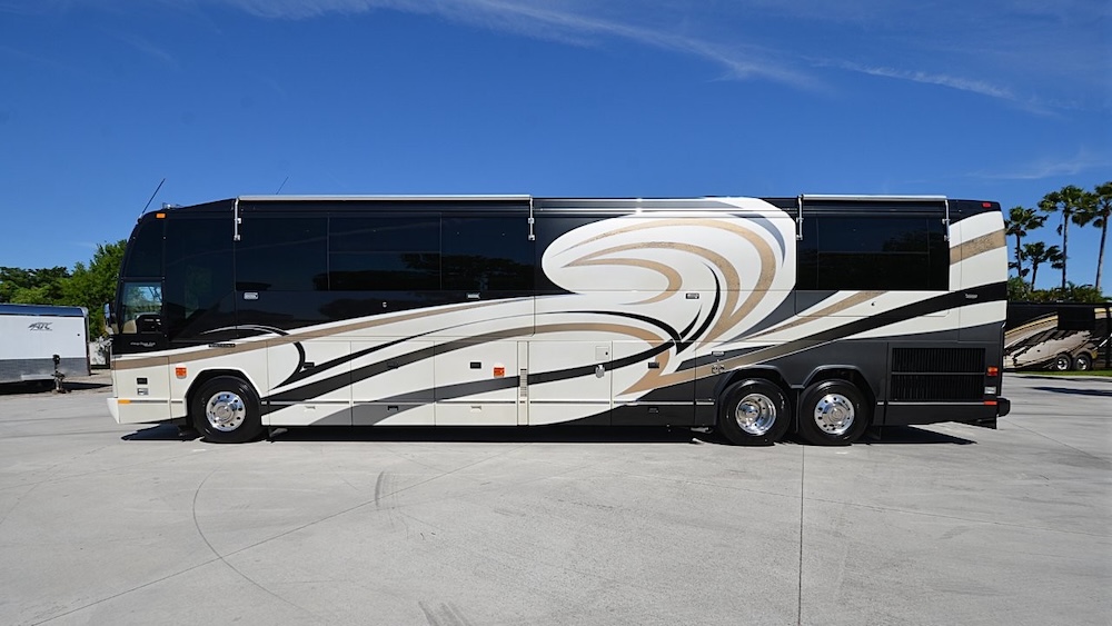 2006 Prevost Liberty H3-45 For Sale