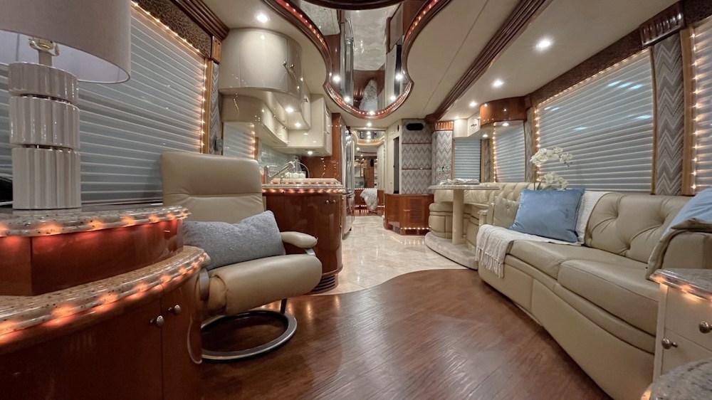 2006 Prevost Liberty H3-45 For Sale