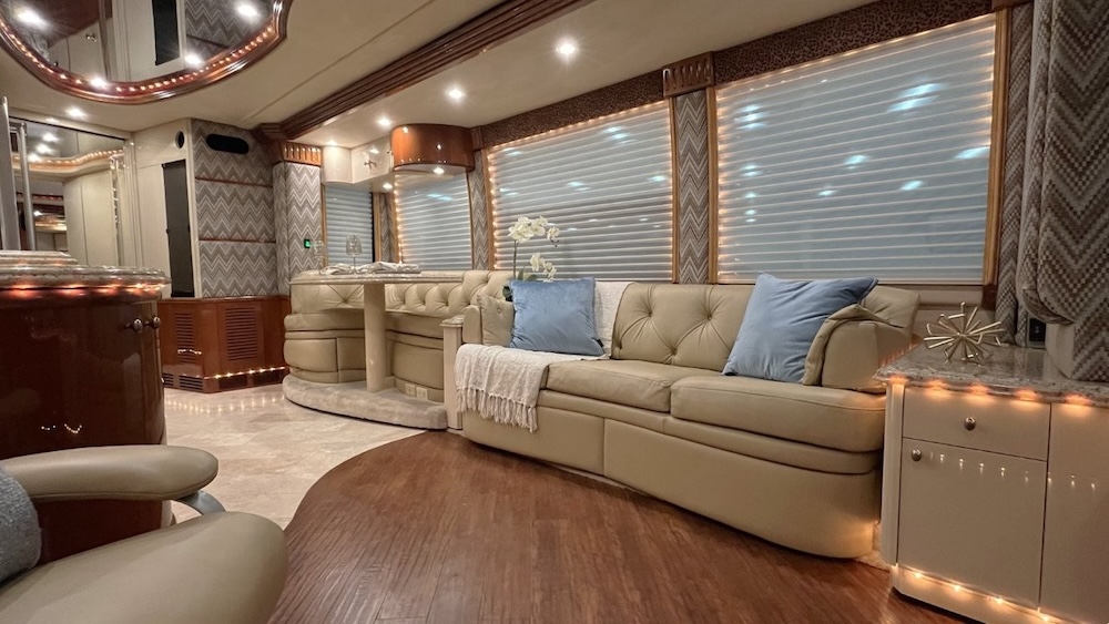 2006 Prevost Liberty H3-45 For Sale