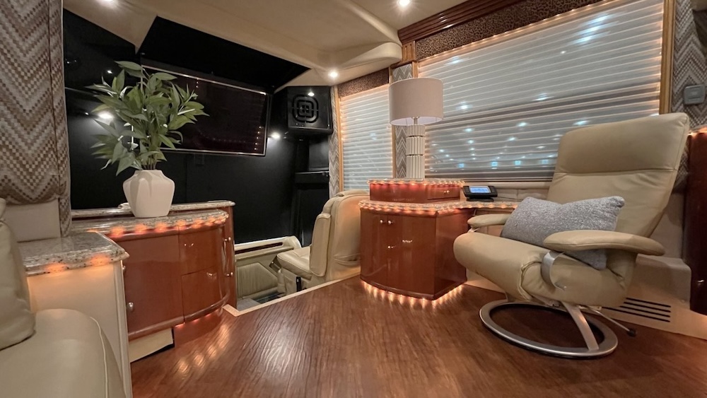 2006 Prevost Liberty H3-45 For Sale