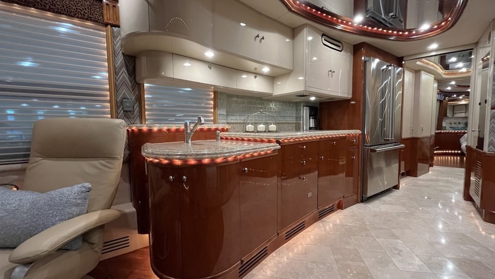 2006 Prevost Liberty H3-45 For Sale