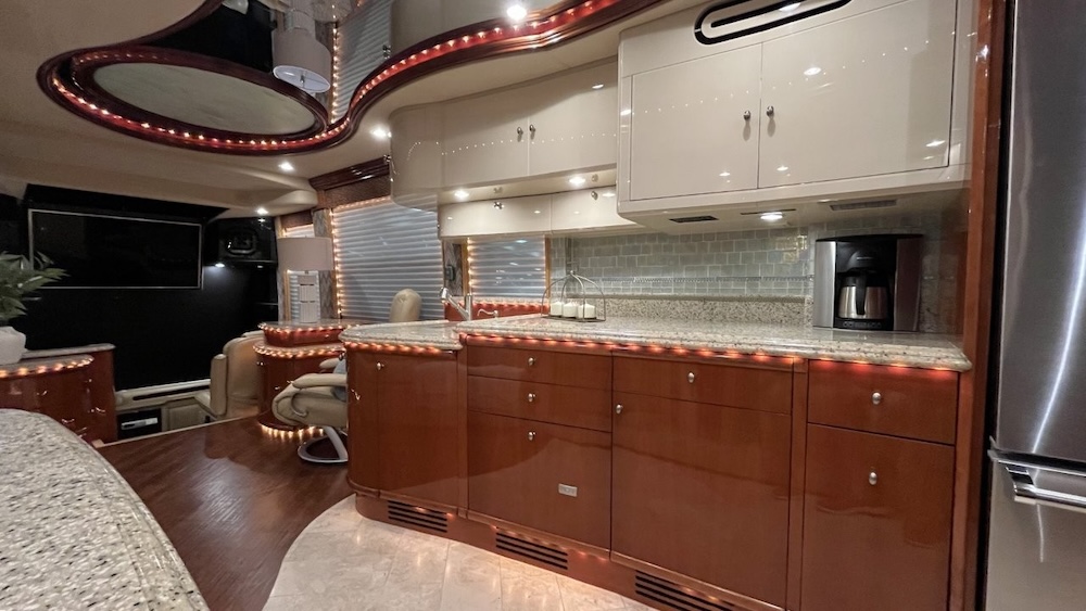 2006 Prevost Liberty H3-45 For Sale