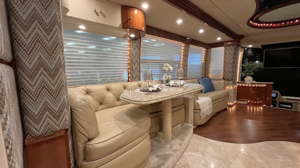 2006 Prevost Liberty H3-45 For Sale