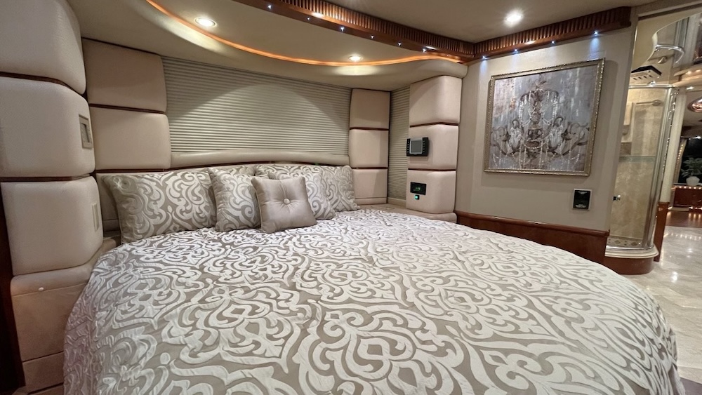 2006 Prevost Liberty H3-45 For Sale
