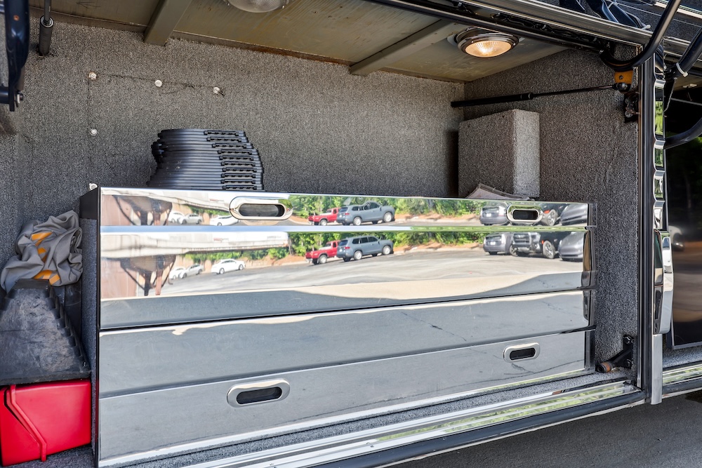 2006 Prevost Liberty XLII For Sale