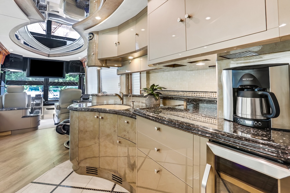 2006 Prevost Liberty XLII For Sale