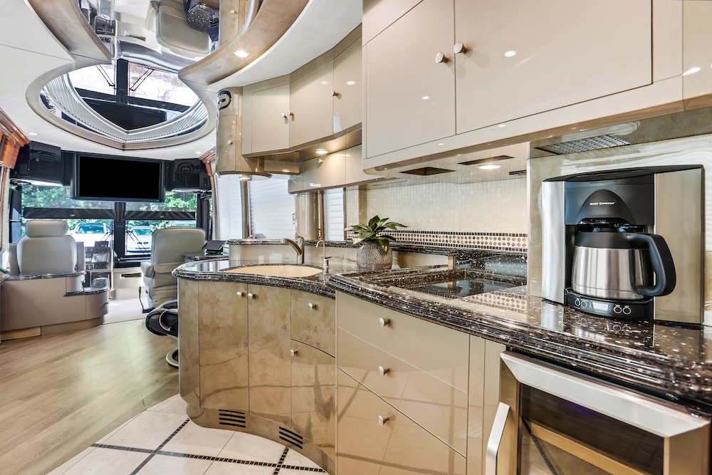 2006 Prevost Liberty XLII For Sale