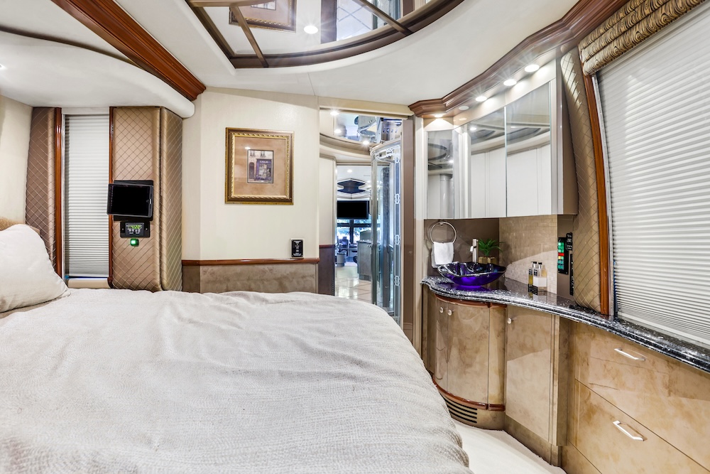 2006 Prevost Liberty XLII For Sale