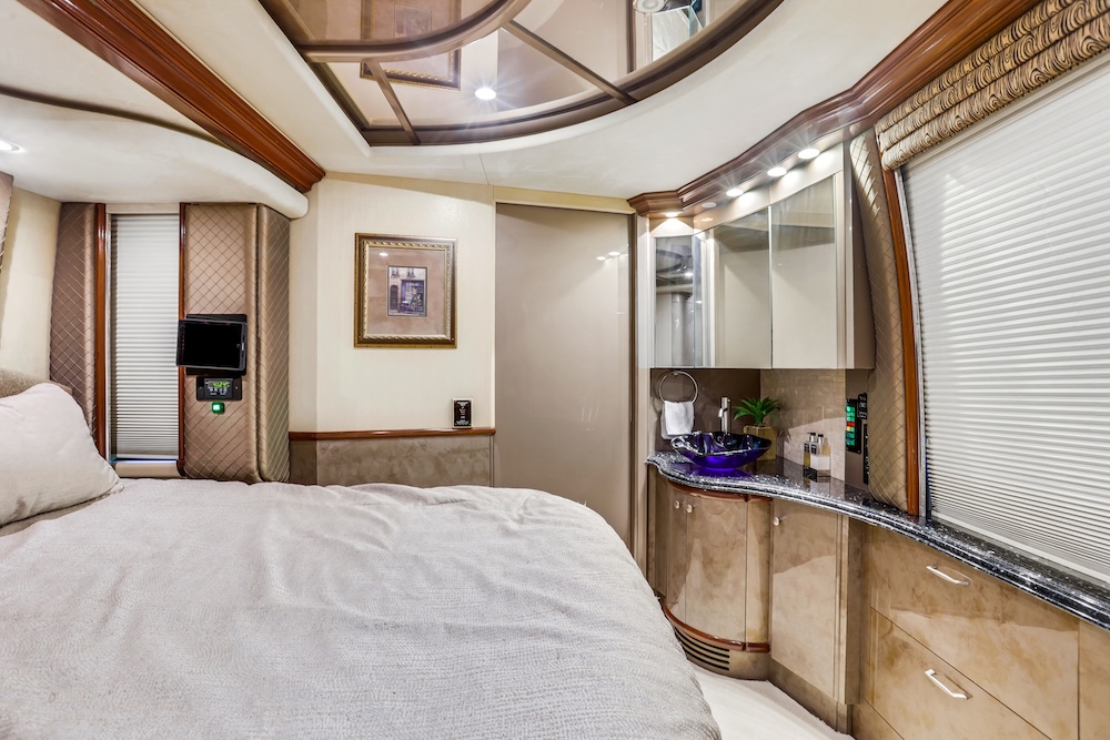 2006 Prevost Liberty XLII For Sale