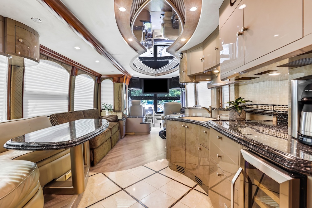 2006 Prevost Liberty XLII For Sale