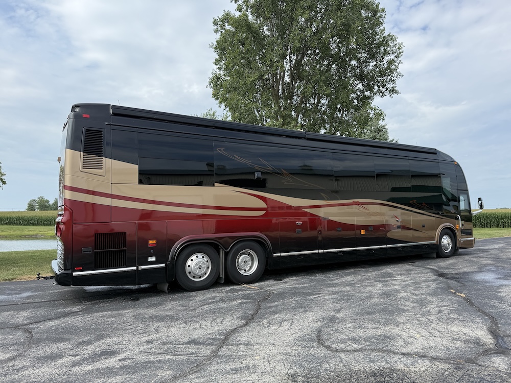 2006 Prevost Marathon H3-45 For Sale