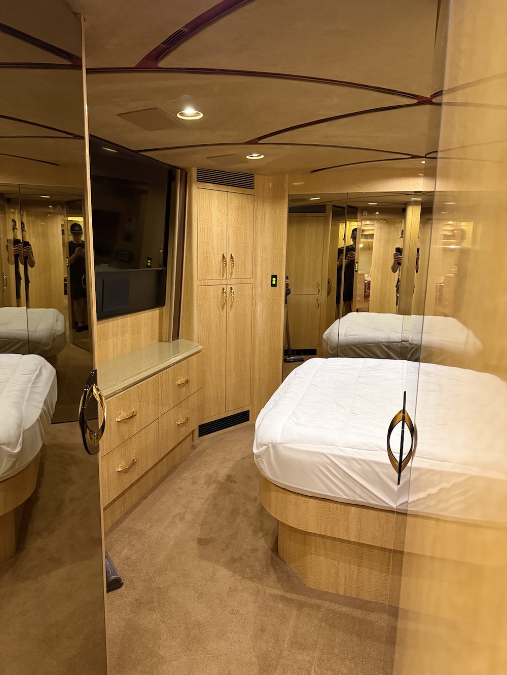 2006 Prevost Marathon H3-45 For Sale