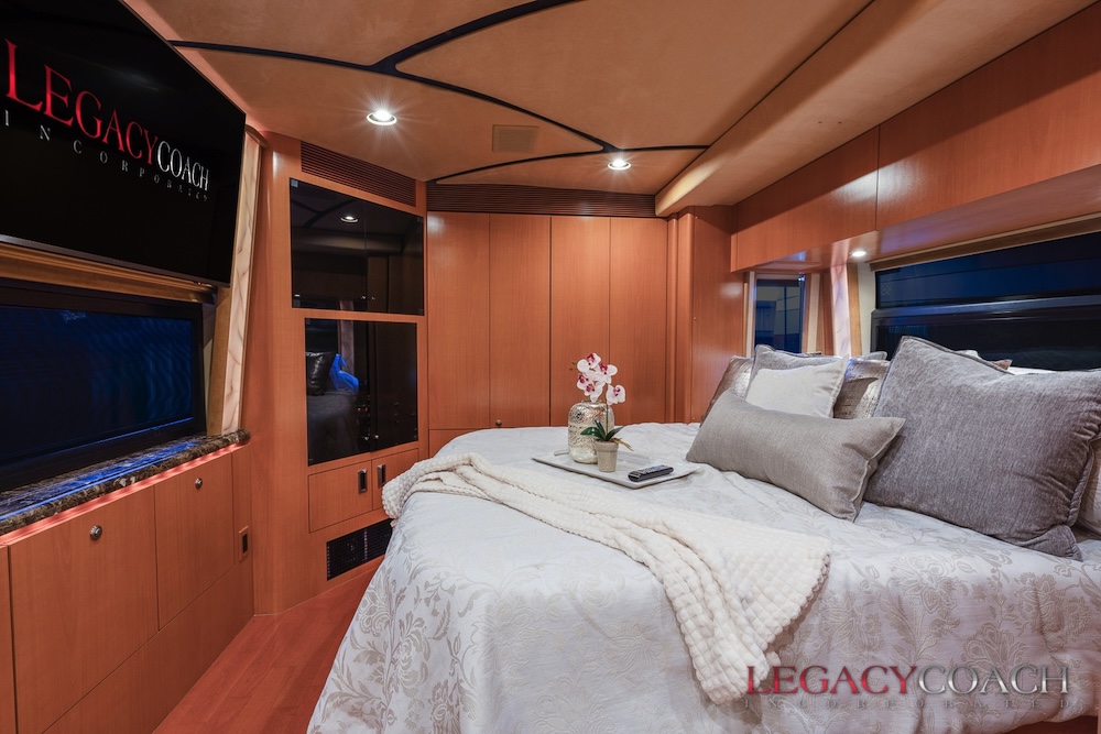 2006 Prevost Marathon  H3-45 For Sale